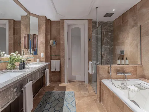 Four Seasons Hotel Singapore (SG Clean, Staycation Approved)